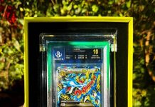 This is the only 2014 Flashfire Mega Charizard in the world π€―π₯