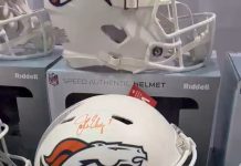 Beckett was proud to work alongside Denver Autographs to witness a special private signing with Hall of Famer John Elway.