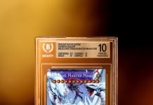 This is the only BGS 10 Full-Art English Blue-Eyes in the world π€―